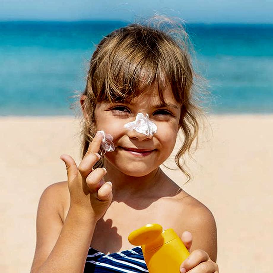 Çocuklar İçin Güvenli ve Etkili Güneş Koruma Ürünleri